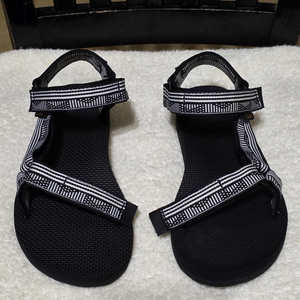 Teva Black White Striped Women's Sandals Used Size 8